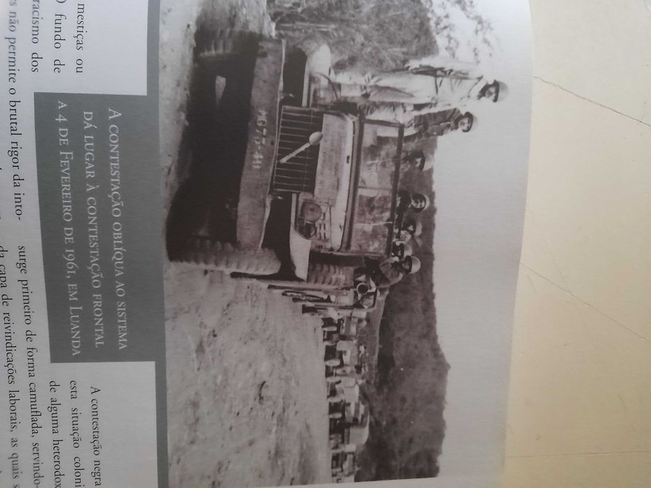 Livro " Guerra de África - Angola  " Novo