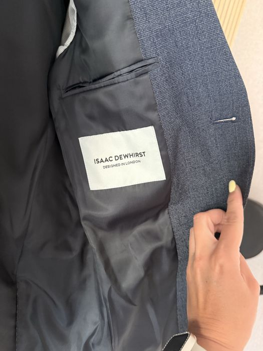 Garnitur granatowy w rozmiarze 42 krój  slim