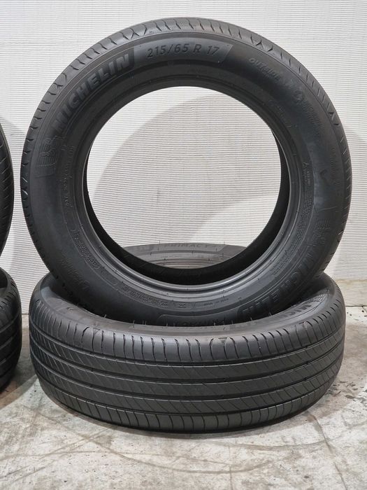4 Pneus 215/65R17 MICHELIN Semi Novos