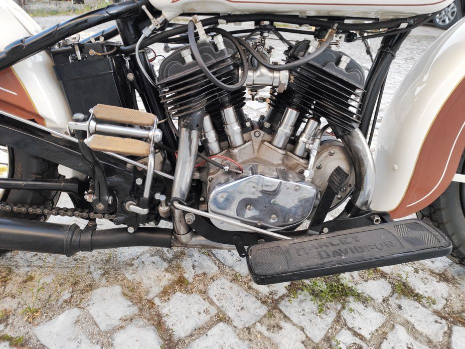 Harley Davidson RL 35
Totalmente restaurada