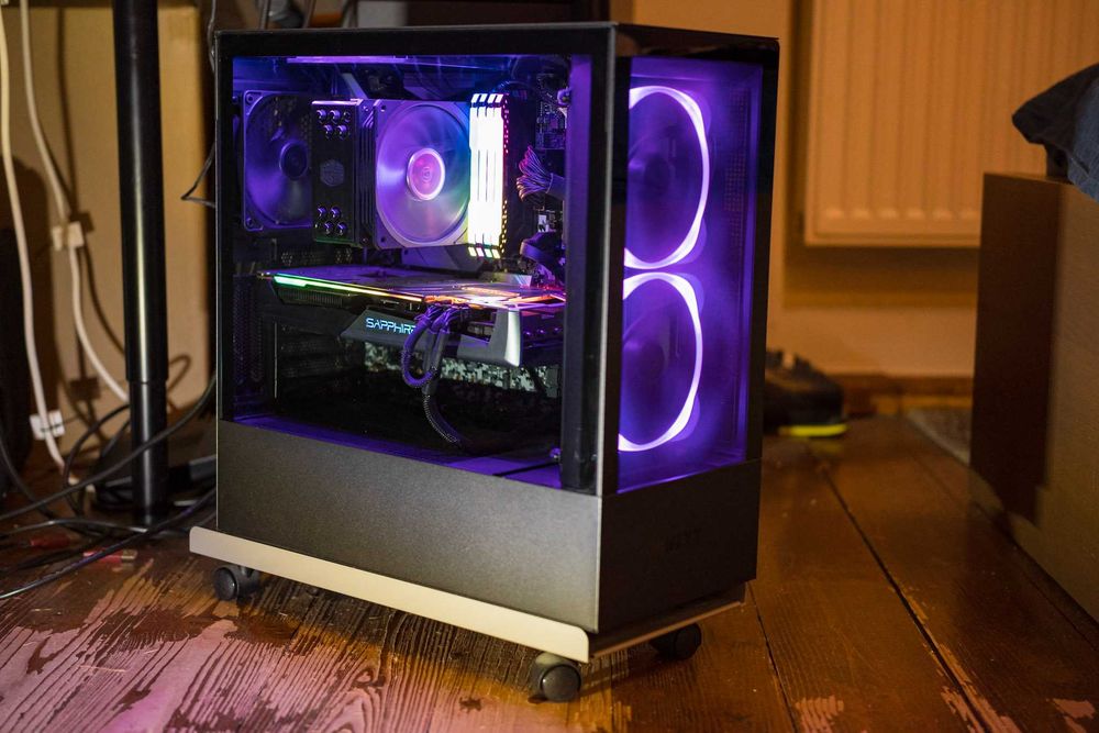 Komputer Gamingowy – Ryzen 5 3600 | RX 5700 XT 8GB | 32 GB RAM | SSD 500 GB + HDD 4 TB | Corsair RGB