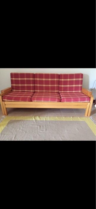 Dois sofas de 2 e 3 lug ( cama)