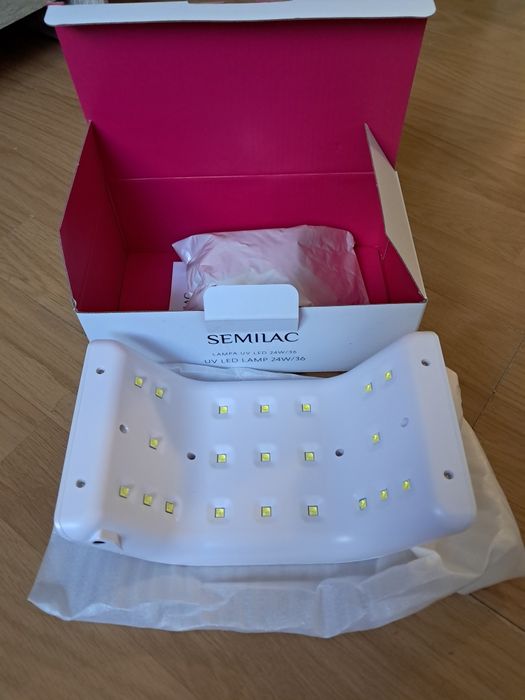 Semilac lampka do paznokci + lakiery gratis