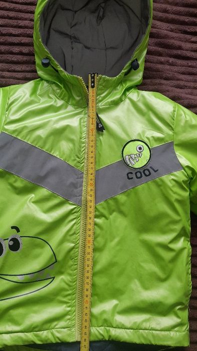 Курточка демісезонна водонепроникна розмір 116-122