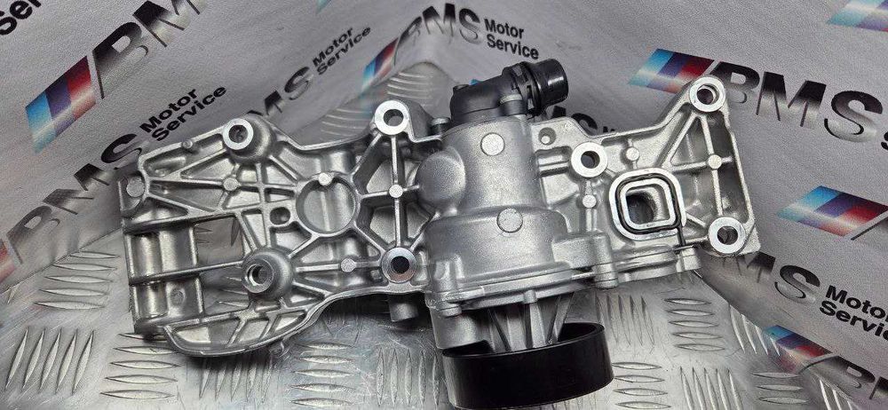 Помпа новая в сборе BMW B38 B48 11518631940 F40 F45 F48 F70 F74 U06