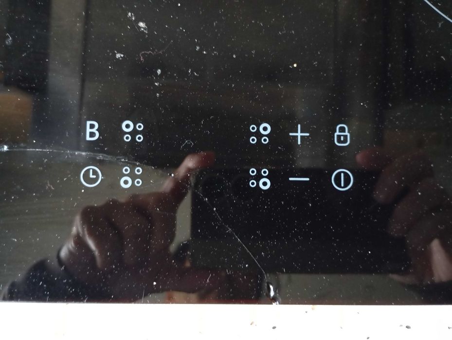 Placa de indução (com vidro partido)