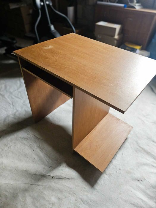 Biurko komputerowe małe