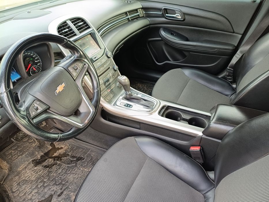 Шевроле малібу газ