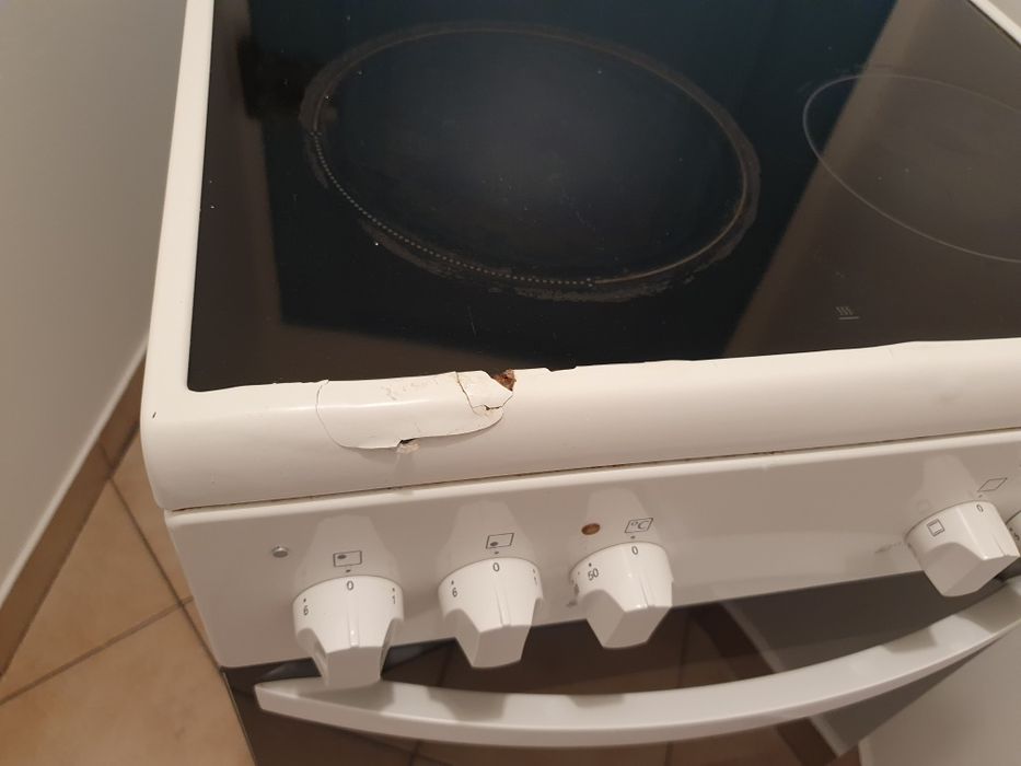 Kuchenka elektryczna z płytą ceramiczną Zanussi