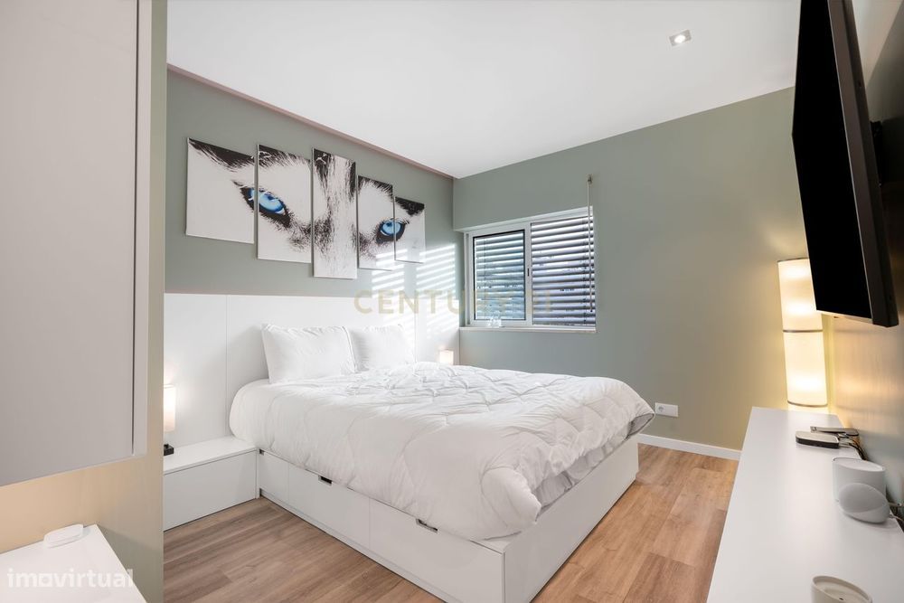 Exclusivo Apartamento T4 com Renovação de Charme  | Alameda dos Oceano