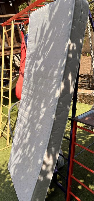 Матрац 1900х800 гарний стан