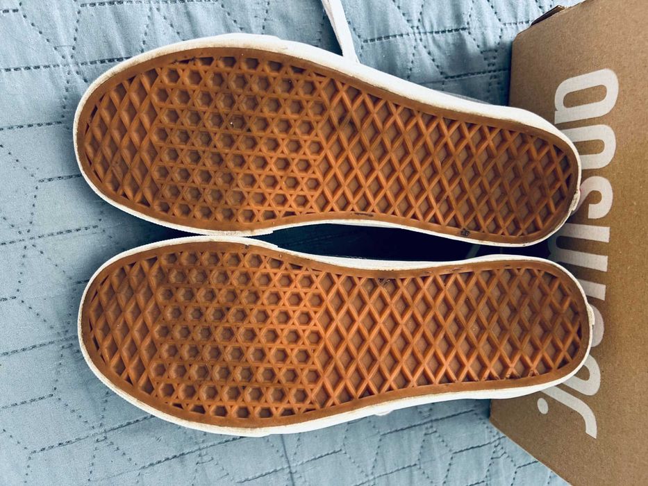 Продам кеды Vans Old Skool Unisex. Кроссовки Vans. Обувь для подростка