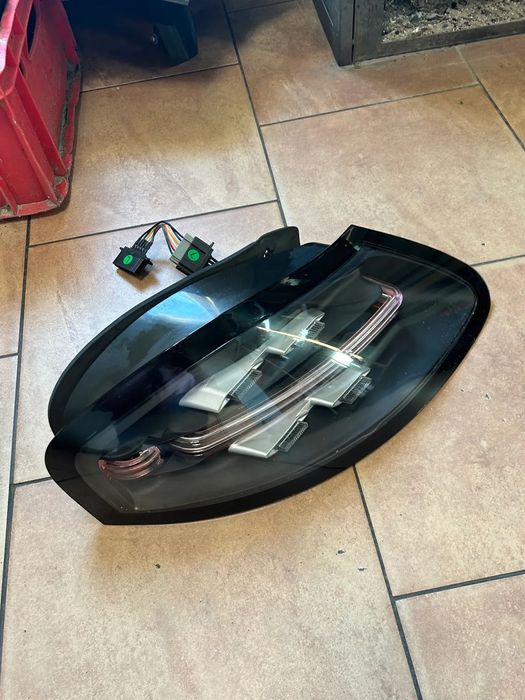 LAMPA PORSCHE 986 LEWY TYŁ LED