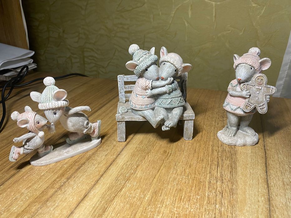 Новорічні фігурки мишата