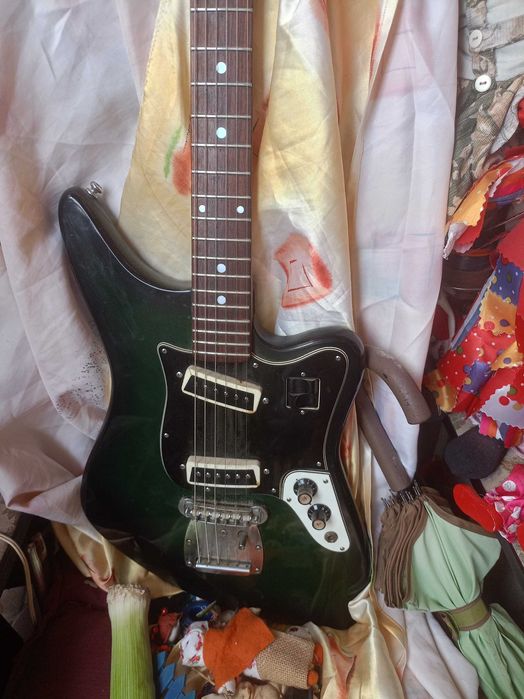 Stara gitara elektryczna aria  1532 t jaguar Japan
