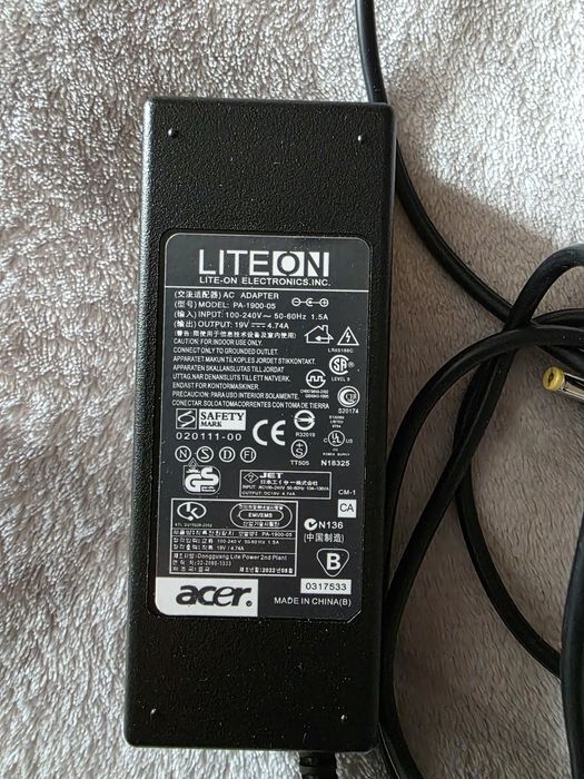 Зарядний пристрій Acer 19V 4.74A 90W 5.5*1