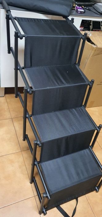 Escada portátil para cão