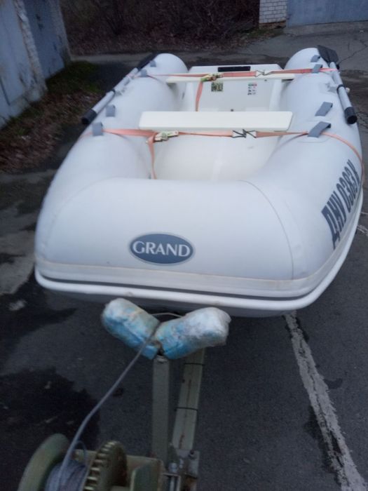 Човен класу RIB. GRAND SILVER LINE "S 330"