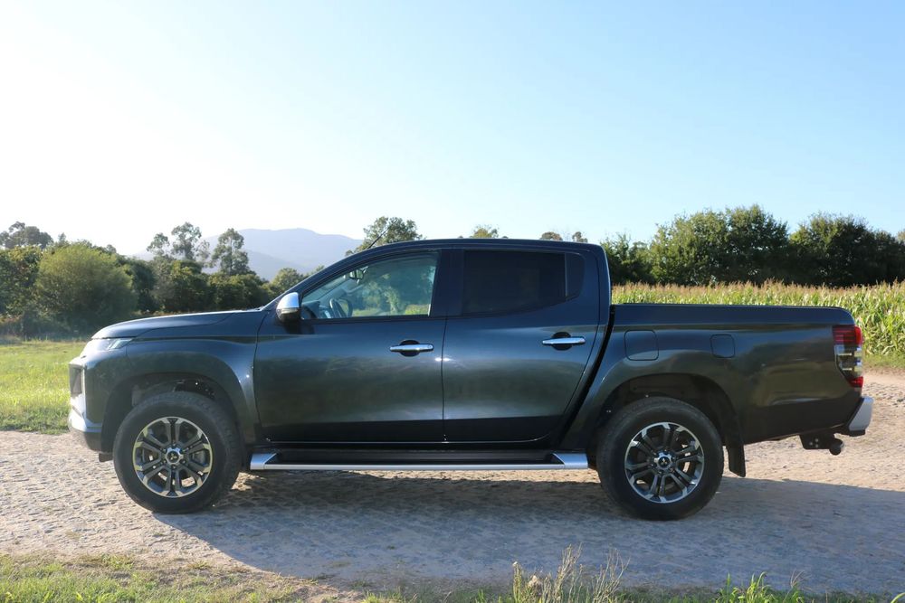Mitsubishi L200 foto 3