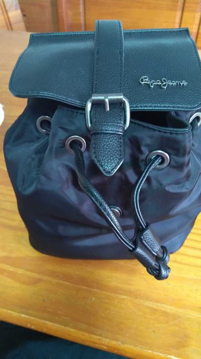 Mochila Backpack PepeJeans preta Nova