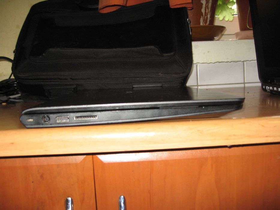 Laptop Dell z  windows 11 Rok Gwarancji