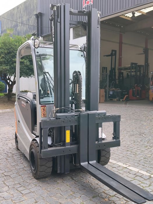 14750€+IVA Empilhador Still RX60-30,5000horas ,  Triplo 5500mm , Bateria Nova .