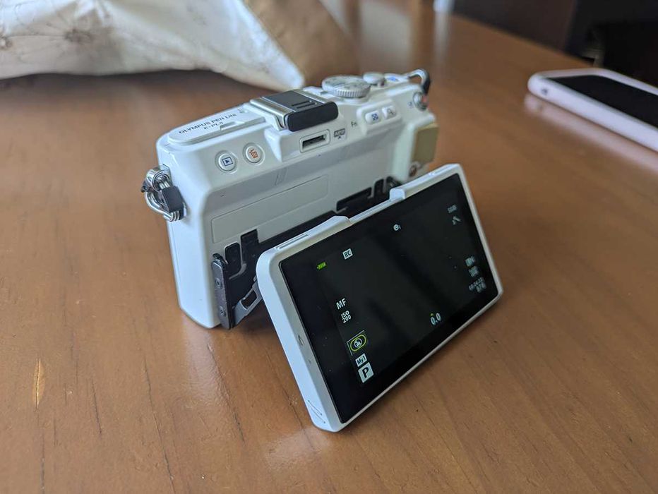 Olympus PEN  E-PL5 Branca - 16 MP