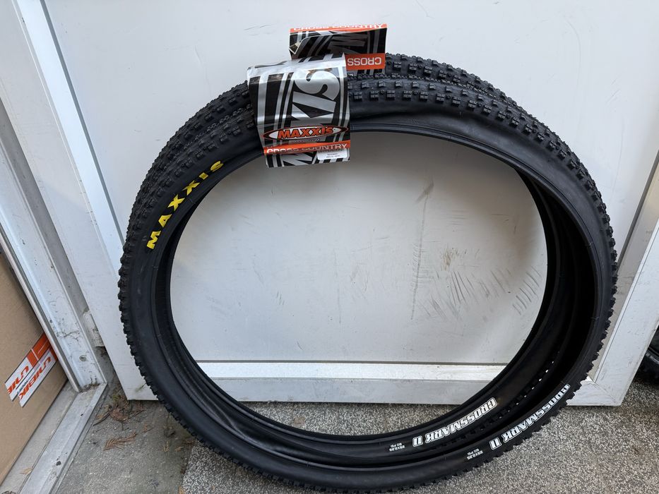 Dwie opony MAXXIS CROSSMARK II 29X2,25 60TPI drut