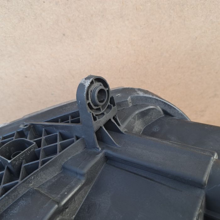 Lampa reflektor mercedes vito V klasa lewy europa