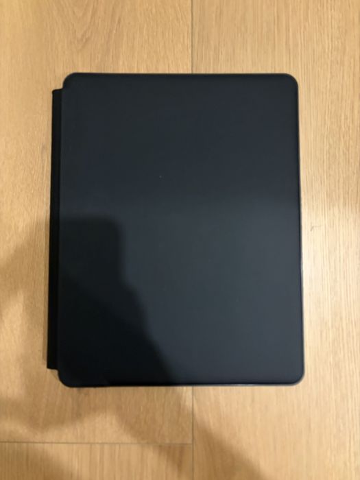 Capa Teclado Magnético iPad Air 13” e iPad Pro 12.9”
