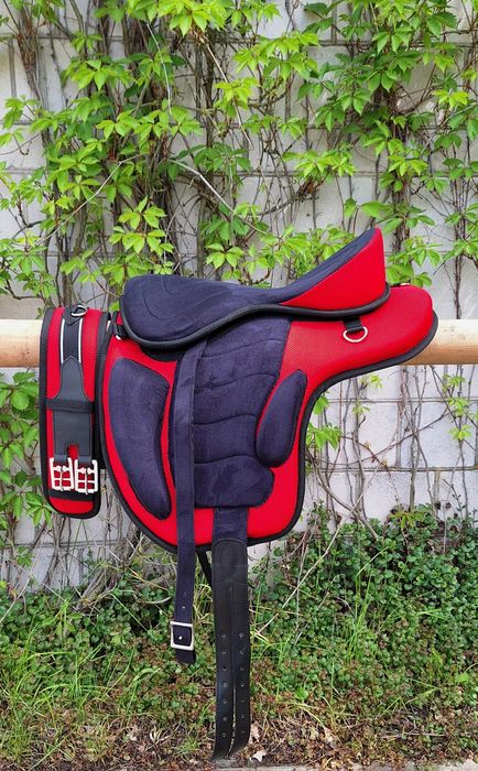 NOWE Siodło rajdowe syntetyczne bezterlicowe typu freemax