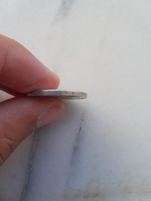 Moeda de 2€ dos Países Baixos, de 2001, com o perfil da Rainha Beatrix