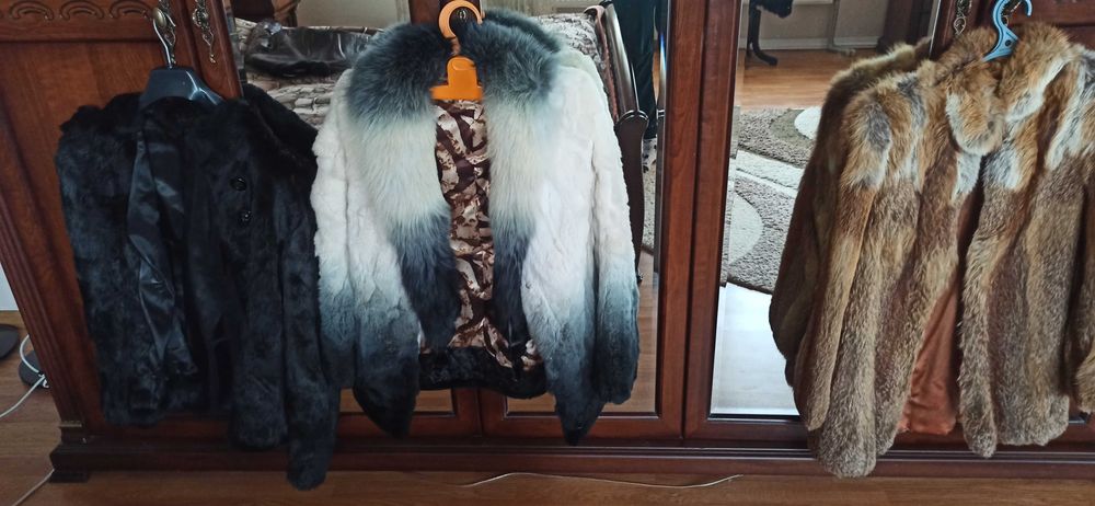 верхній одяг,курточки ,шуби з натуральним хутром