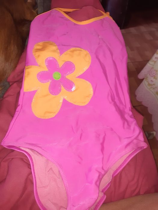 Fatos de banho e bikinis