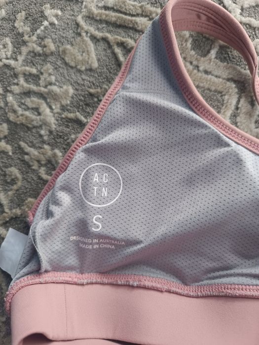 Sportowy biustonosz rozmiar S