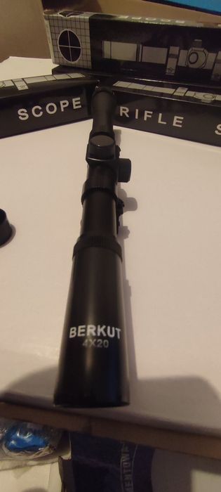 Luneta celownik do celowania cel berkut 4x20 nowy!