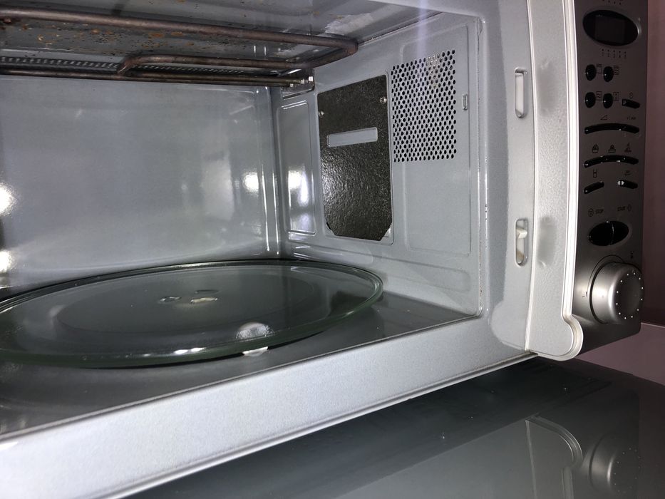 Microondas /Grill Ariston  MW222M - 605