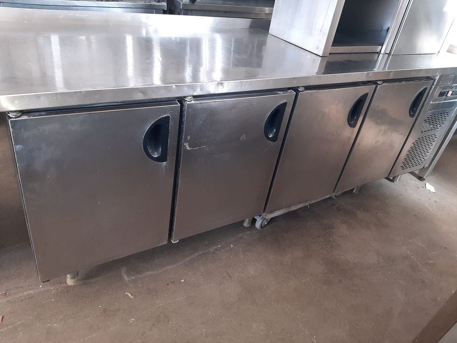 Bancada de trabalho refrigerada