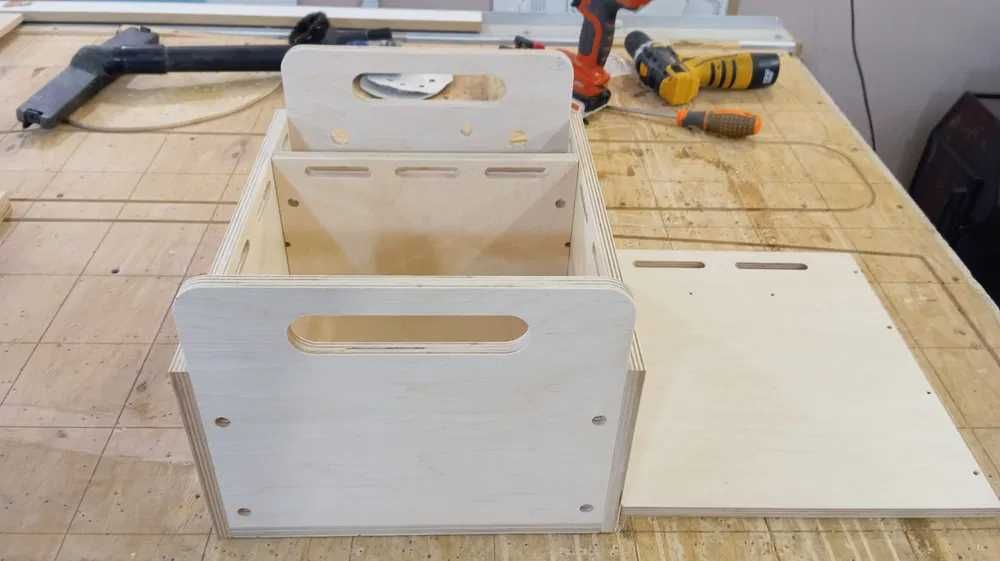 Бокс, кейс, корпус для LiFePO аккумуляторов 4S на ячейках EVE 152Ач