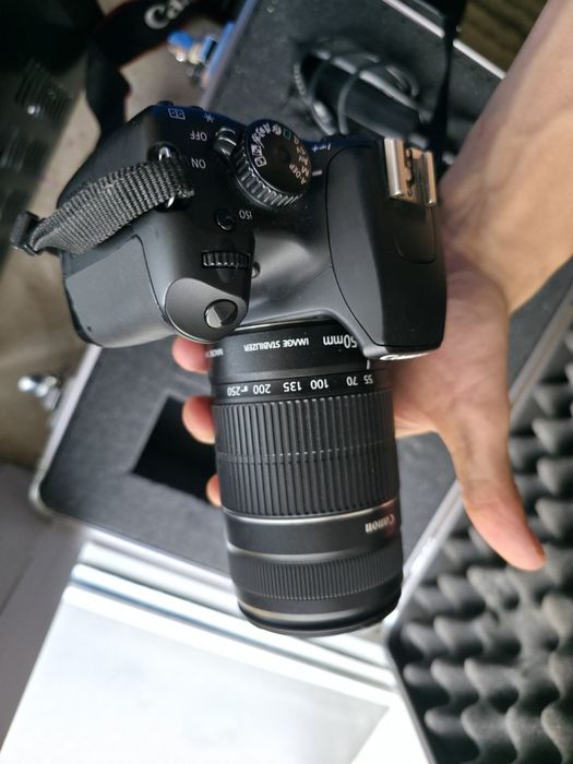 Aparat Canon eos 1000D