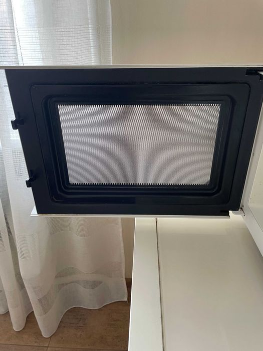 Продам мікрохвильову піч LG, Б/В