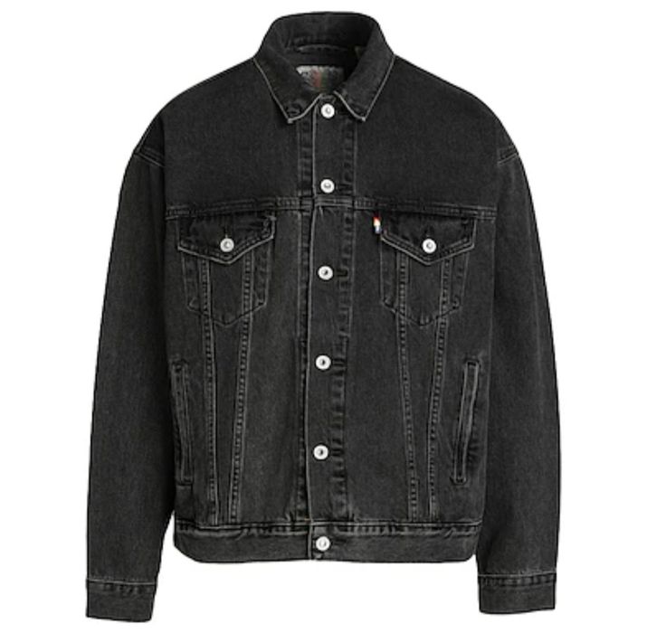 Джинсова куртка Levis Limited Edition «Radical Love»