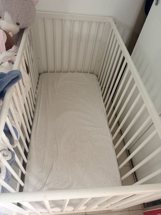 Baby bed with folding crib for baby