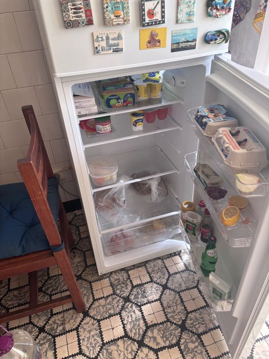 Frigorífico pequeno, 4 meses de compra
