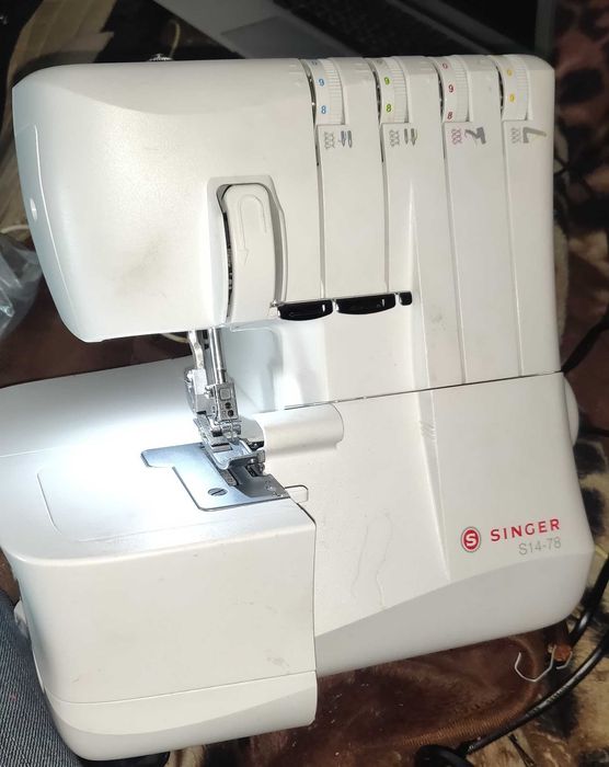 Оверлок Brother 929 Є інші