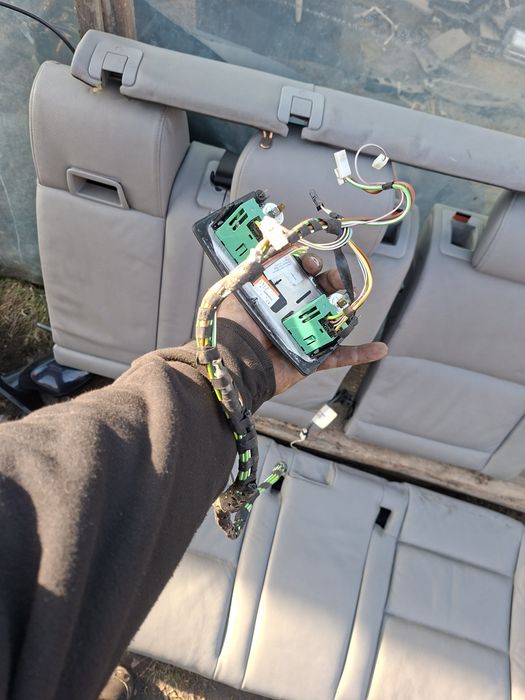 Bmw e61 Tylna grzana kanapa szara skóra panel