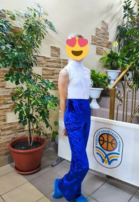 Костюм ( комбінезон) для змагань,танців