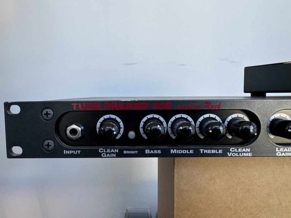 Pré Amplificador a Válvulas Engl E530 + pedal Engl Z-4