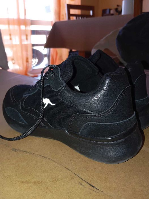 Sapatilhas Kanguro Pretas