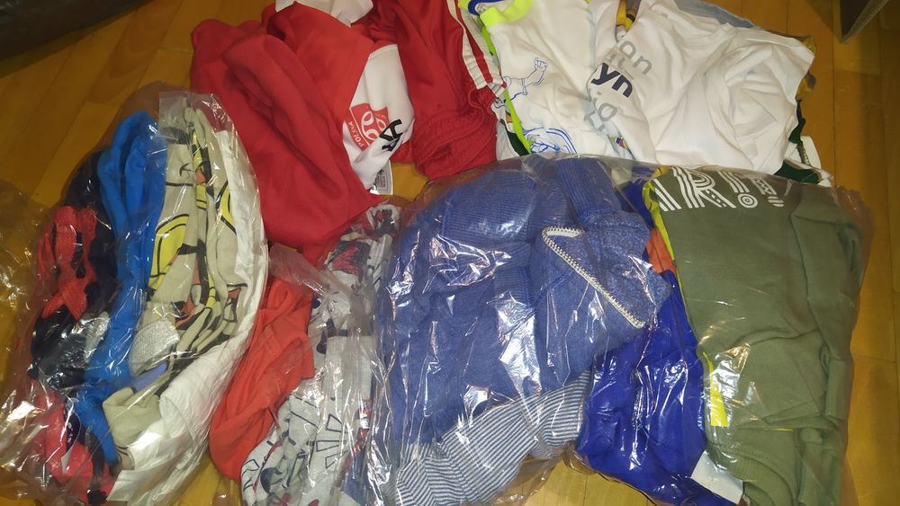 Paka ubrań dla chlopca r. 122 cz. 2